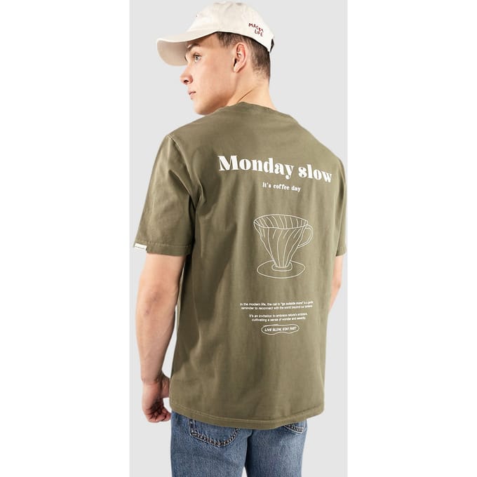 Anerkjendt Akkikki Monday Slow T-Shirt groen