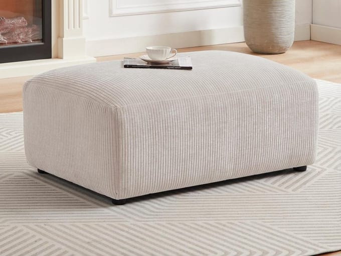 Vente-unique Poef van beige ribfluweel TIRONO van Maison Céphy