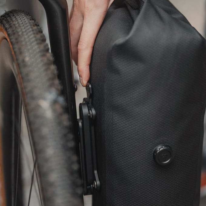 Topeak vorktas QR Drybag bolt-on 5.8L zwart