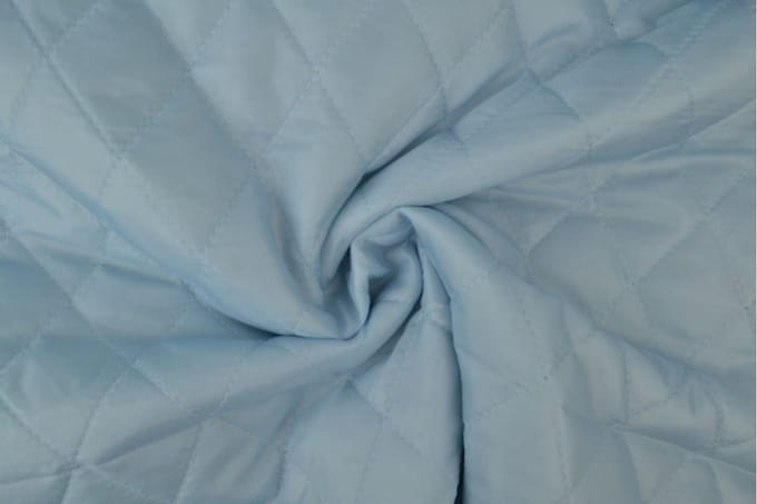 30 meter gewatteerde voeringstof - Baby blauw - 150cm breed