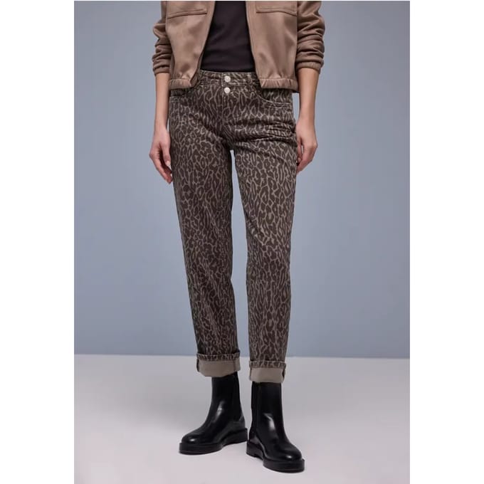 Straight Legs jeans