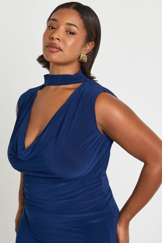 boohoo Dames Plus cowl-neck top met sjaaldetail en column maxi-rok | Navy | Maat: 20