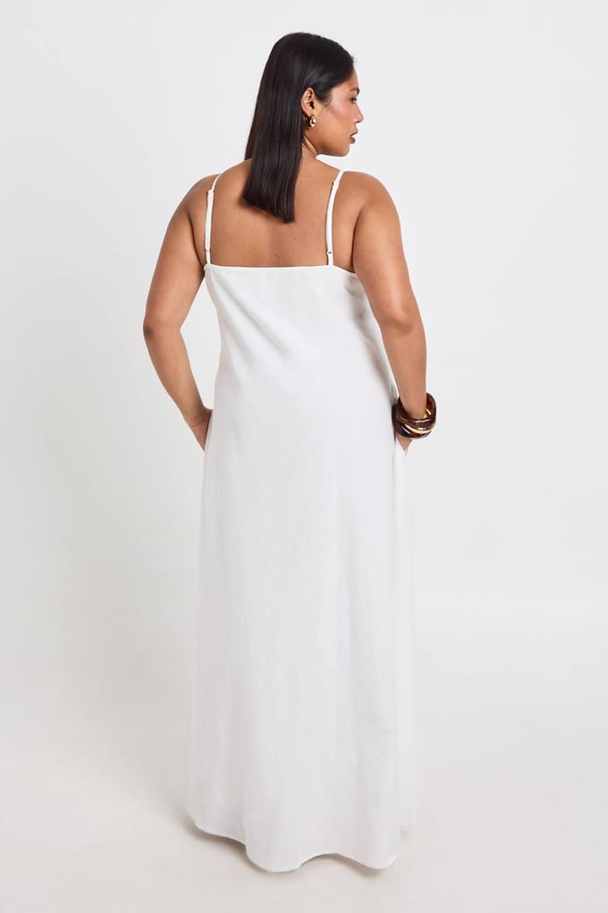 boohoo Dames Plus Linnen Hanky Zoom Maxi Jurk | Natural | Maat: 44