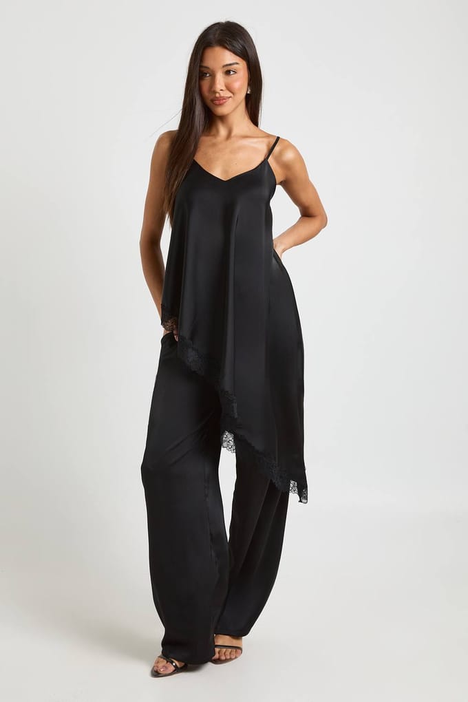 boohoo Dames Kanten Rand Satijnen Hemdjes & Broek Co Ord | Zwart | Maat: 42