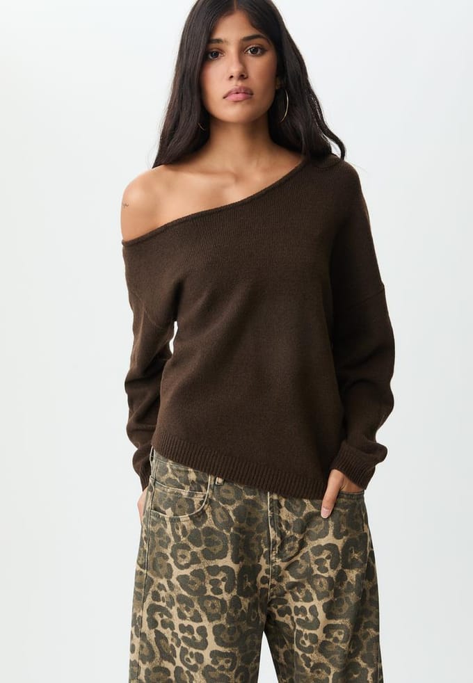 Stradivarius Asymmetrische tricot trui  Bruin M