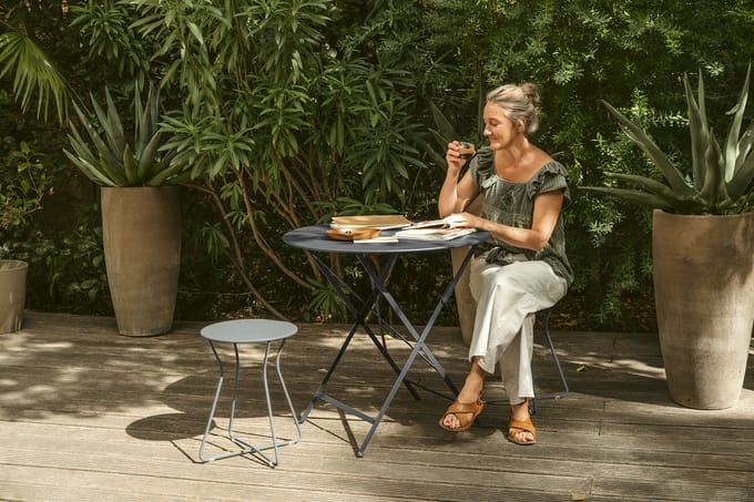 Fermob BISTRO klaptafel rond - D2 peperkoek - Ø 77 cm