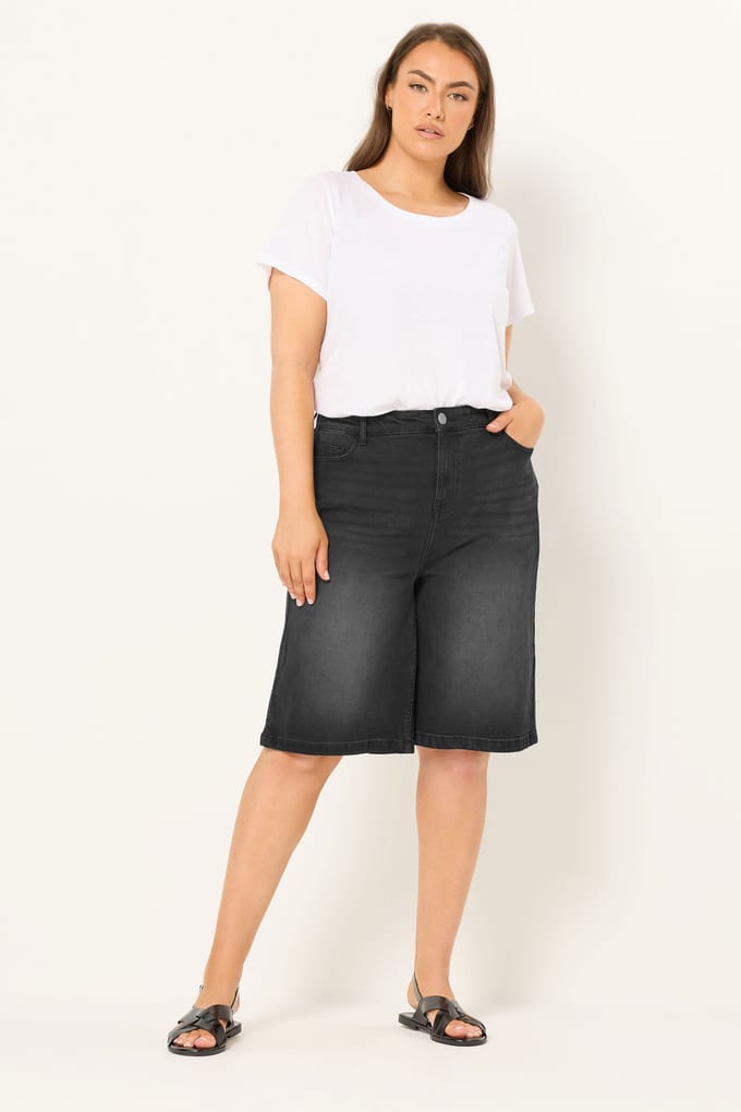 Yours Zwarte Gewassen Denim Shorts Size 52