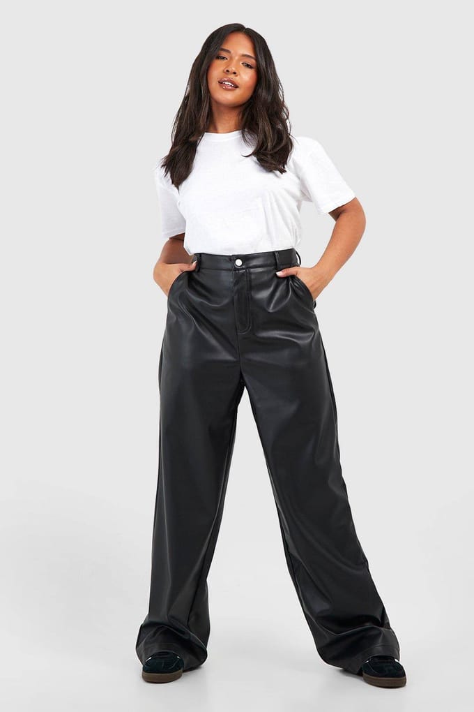 boohoo Dames Plus Pu Straight Leg Broek | Zwart | Maat: 54