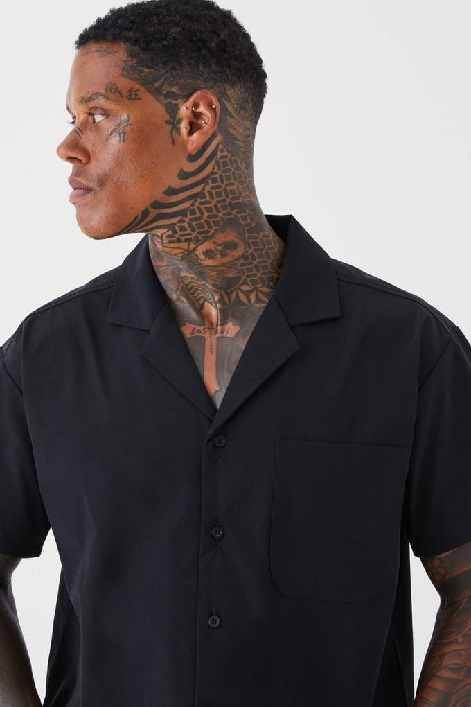 Short Sleeve Technical Stretch Oversized Boxy Fit Shirt | Black | Size Medium