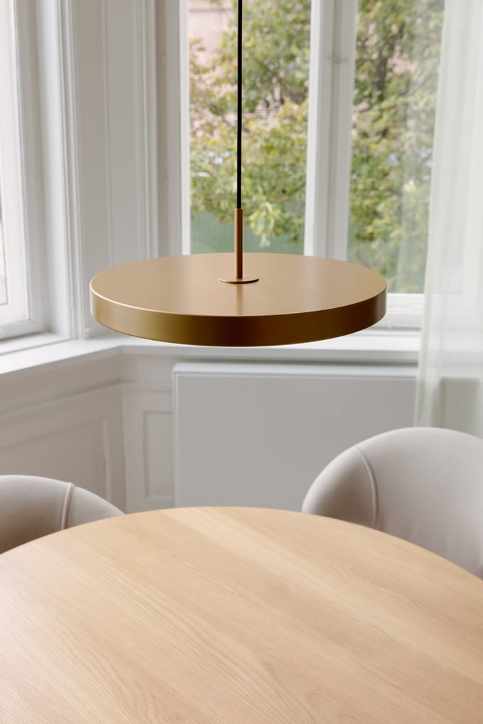 UMAGE LED hanglamp Asteria Medium, messingkleurig Ø 43 cm