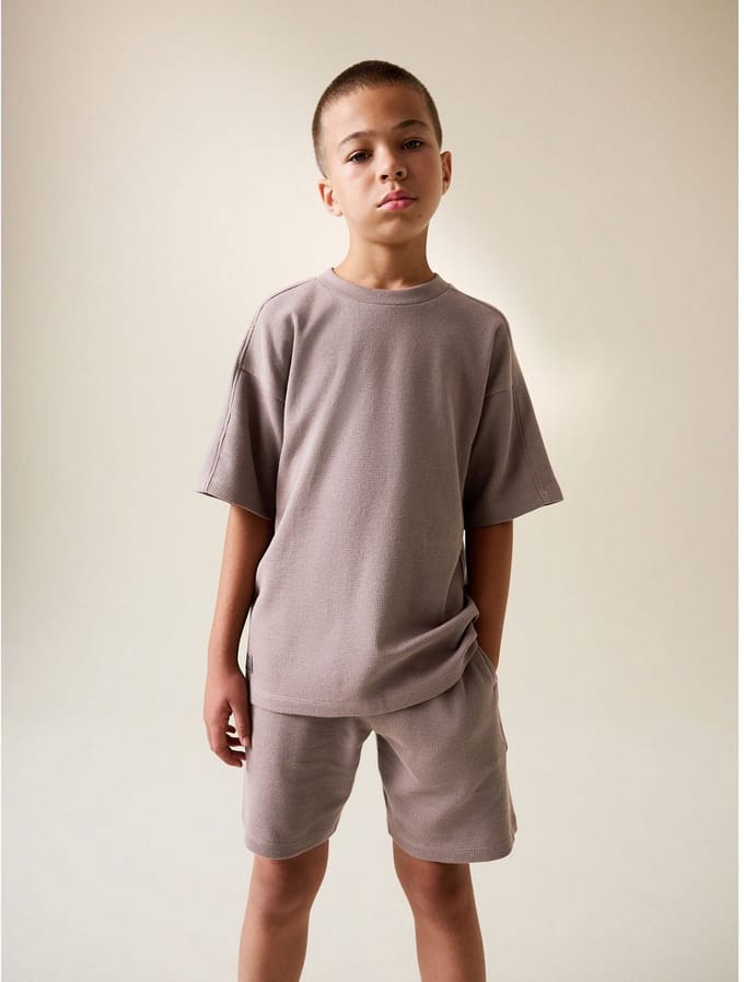 Next - Jongens - Setje van T-shirt met korte mouwen met textuur en short - Bruin