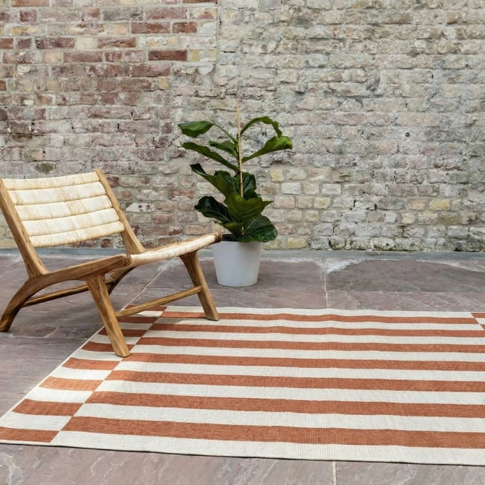 Buitenkleed Metro Stripe Roest/Wit - Interieur05 - 200 x 290 cm - (L)
