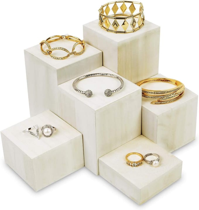Houten Risers voor Sieraden en Accessoires - 6 Stuks Met Verschillende Hoogtes