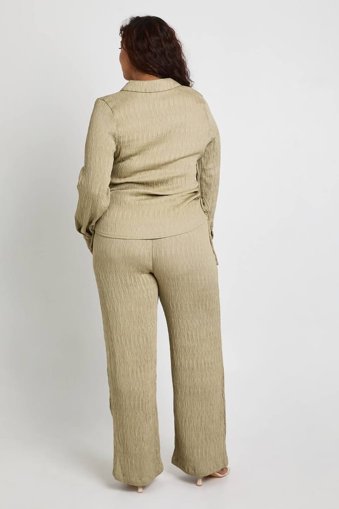 boohoo Dames Plus Getextureerd Shirt En Broek Co Ord | Olive | Maat: 26
