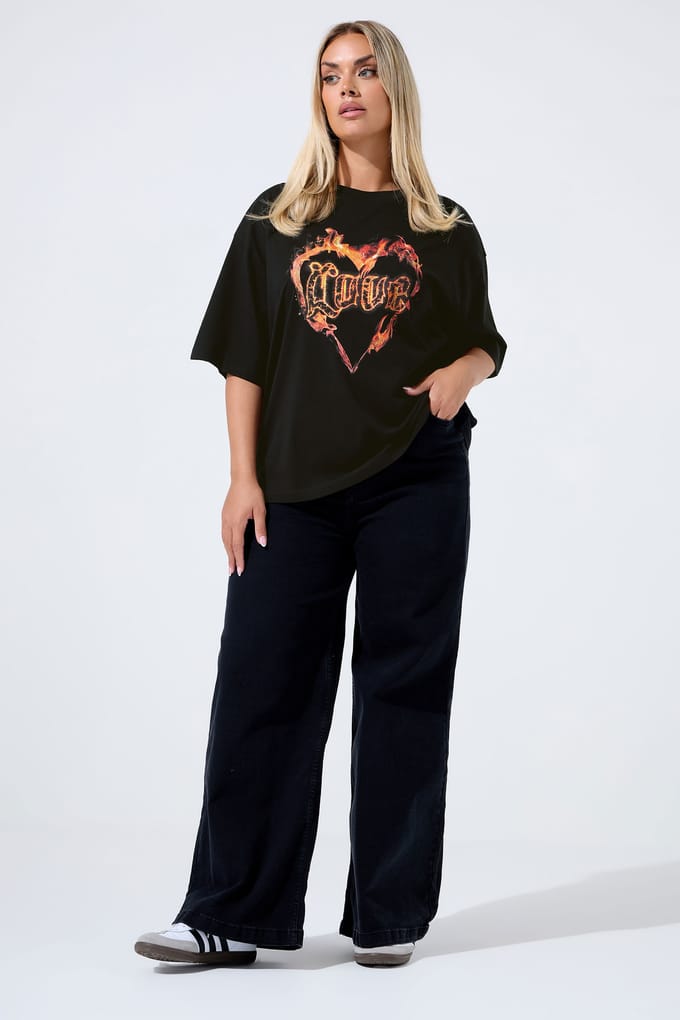 Limited Collection Zwart 'Love' Vuur Hart Tshirt Size 48