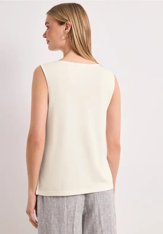 Top met ronde hals en uitgesneden detail