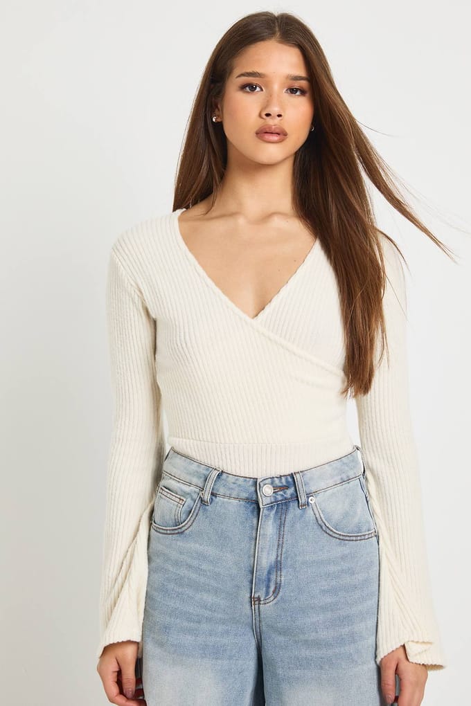boohoo Dames Zachte Geborstelde Rib V-Hals Bodysuit | Cream | Maat: 6