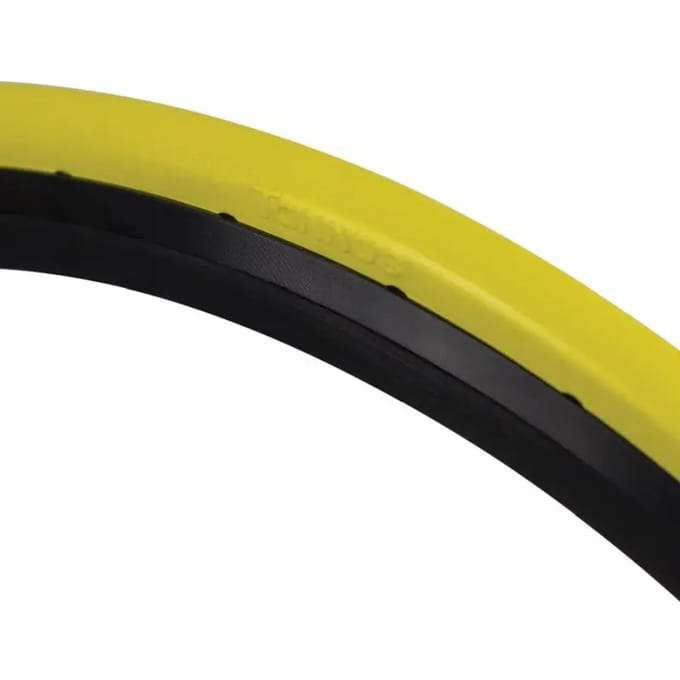 Tannus Buitenband Slick Airless 28 X 7/8 (23-622) Geel