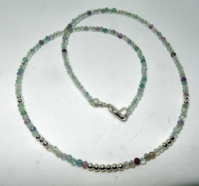 Natuurlijk Fluoriet Collier wit verguld