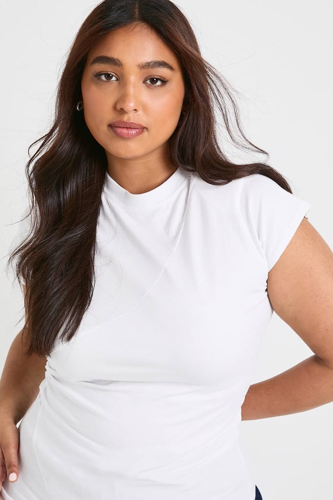 boohoo Dames Plus Geruched Zijkant V-hals Capmouw Top | White | Maat: 24