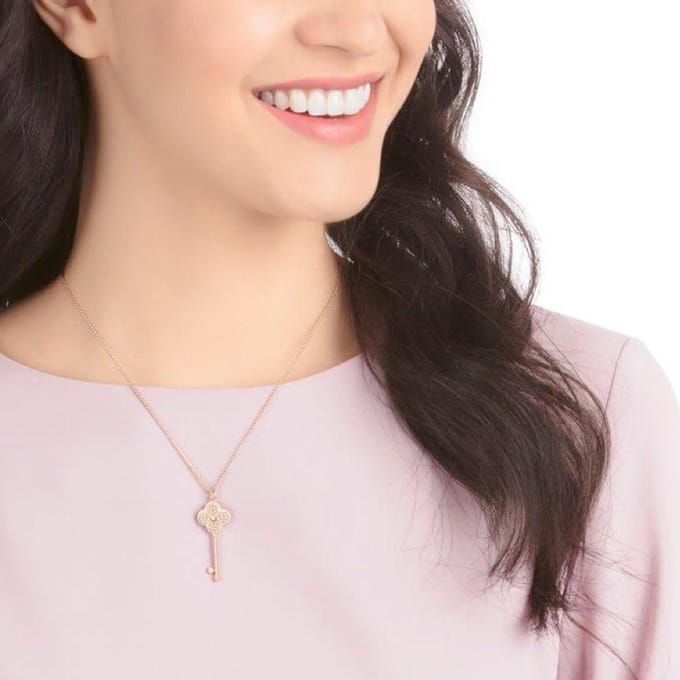 Swarovski Hall Klavertje Vier Sleutel Roségoud Ketting Dames ketting 5345515 Box (Random Color) beige
