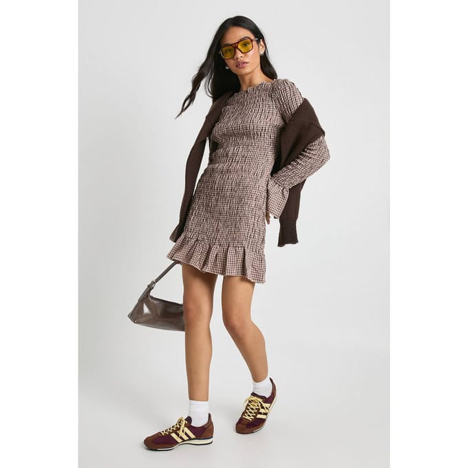 boohoo Dames Check Shirred Mini Jurk met Lange Mouwen | Bruin | Maat: 44