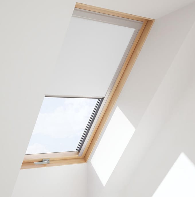 CONTRIO Verduisterend Rolgordijn passend op VELUX dakraam C04, Wit