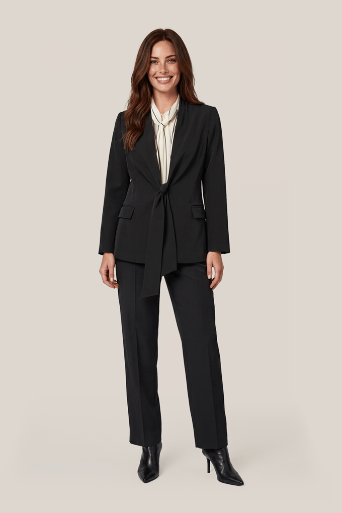 Hannah Blazer Zwart