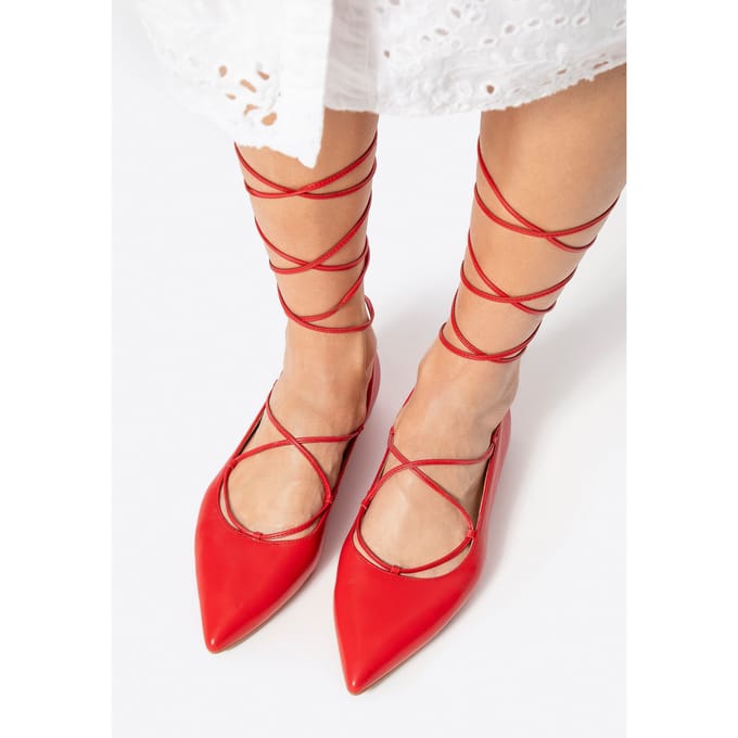 Wittchen Dames Ballerina's in Echt Leer met een Spitse Neus Rood