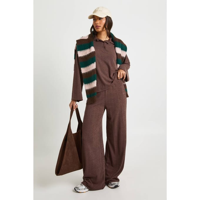 boohoo Dames Gerimpelde Rib Henley Knoophemd & Broek Co Ord | Chocolate | Maat: 6