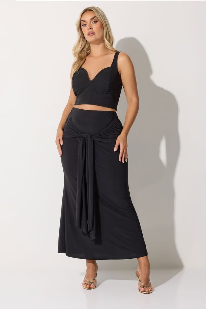Limited Collection Black Tie Maxirok Size 48