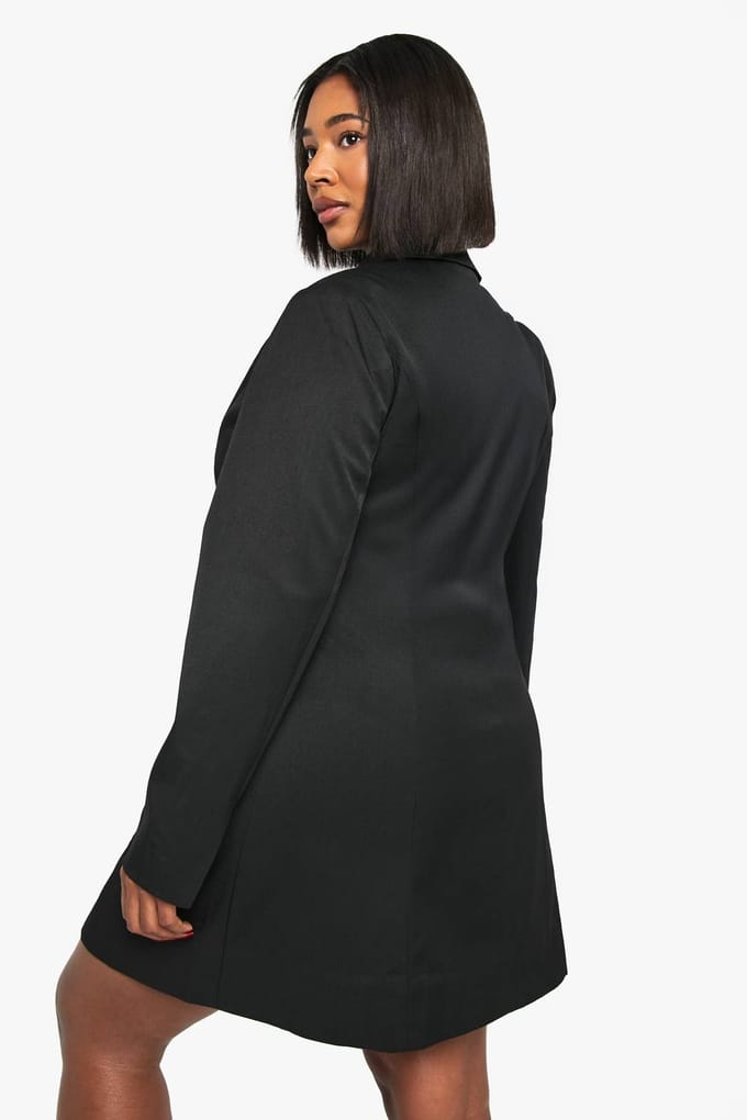 boohoo Dames Plus Button Down Kraag Getailleerde Jurk | Black | Maat: 16