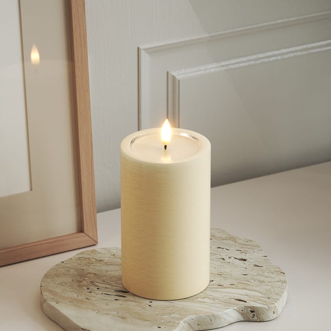 DeLuxe Homeart Unique Kaars 7,5x12,5cm Creme UNI0109