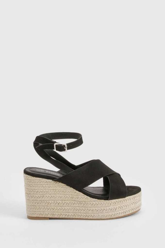 boohoo Dames Wide Fit Crossover Keil | Black | Maat: 4