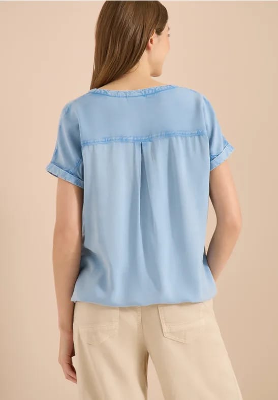 Blouse met korte mouwen en gespleten hals in denimlook