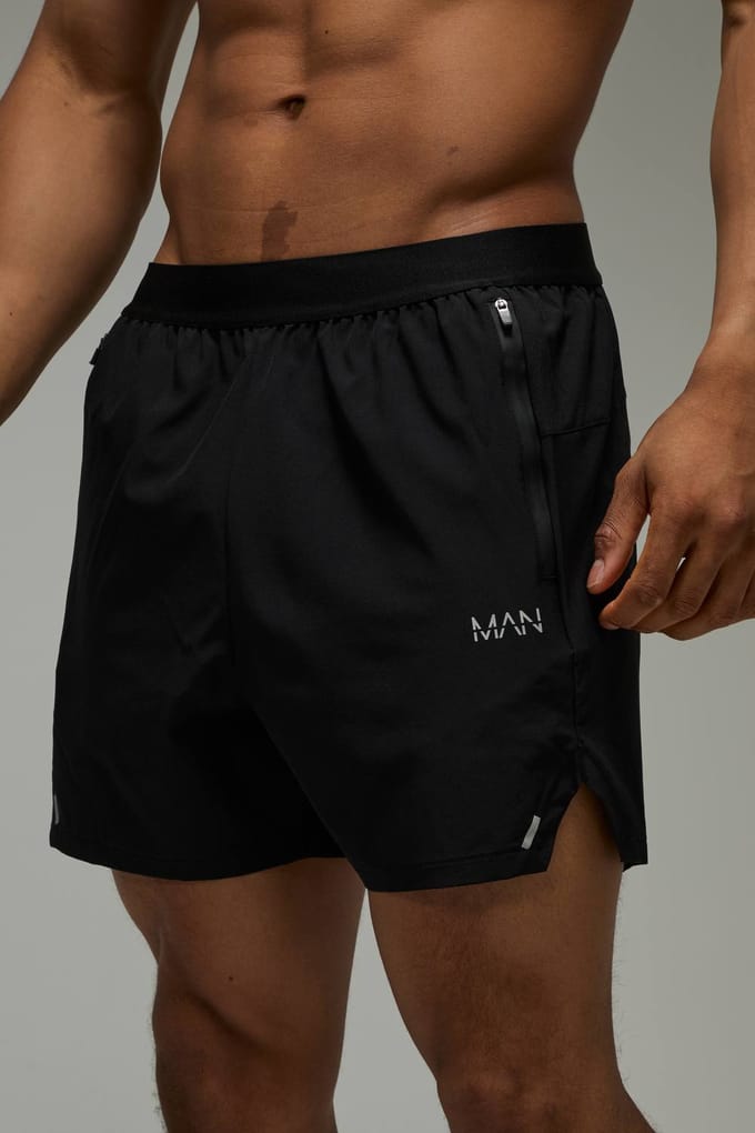 Man Active Perforated Stretch Woven Regular Fit 5inch Gym Short | Black | Size Small