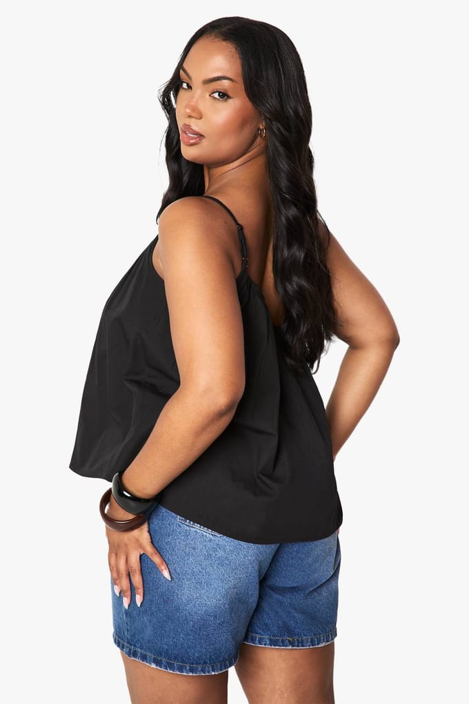 boohoo Dames Plus Katoenen Popeline One-Shoulder Cami | Black | Maat: 28