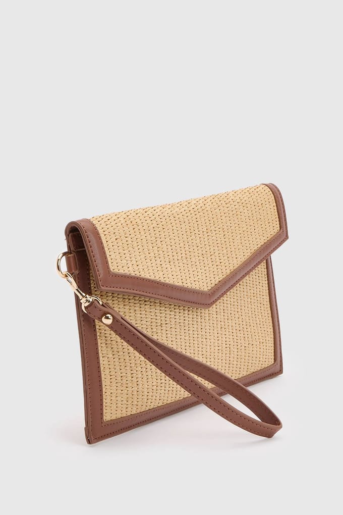 boohoo Dames Contrast Raffia Clutch Tas Met Afneembaar Hengsel | Tan
