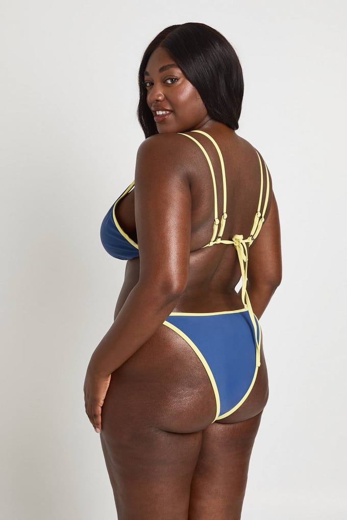 boohoo Dames Plus Contrast Hoge Pijp Bikini | Marineblauw | Maat: 52