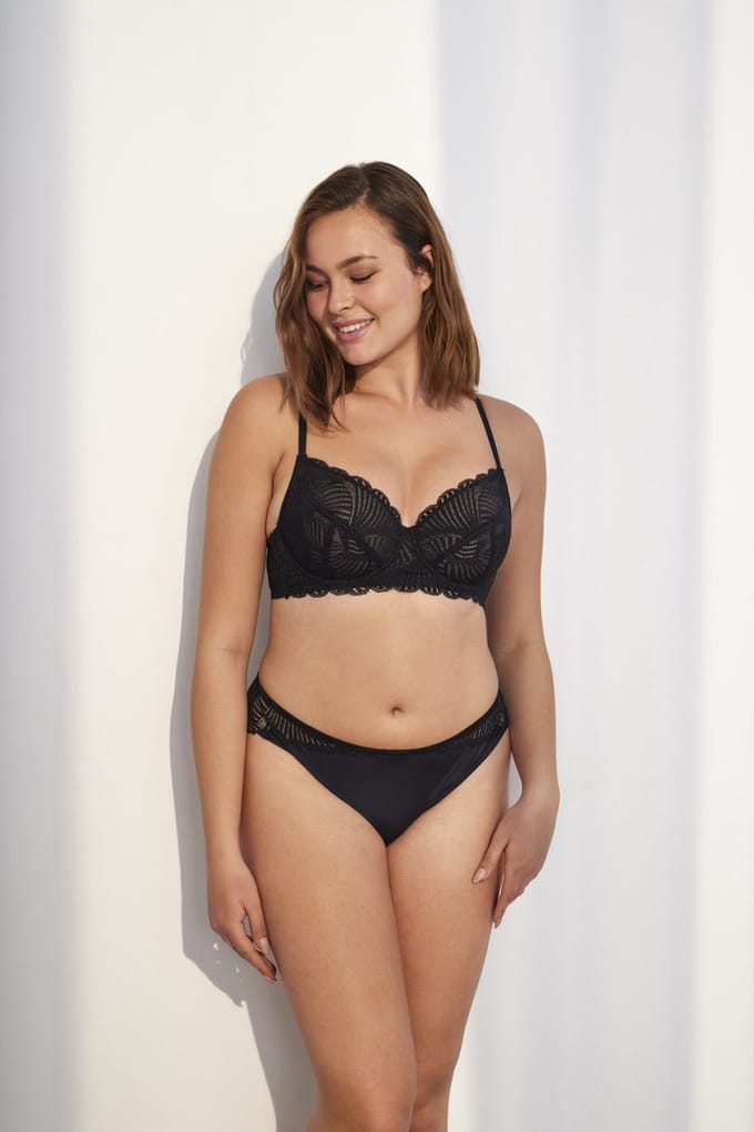 Promise - Botanical Lingerie Set 4 - maat 70E - Zwart