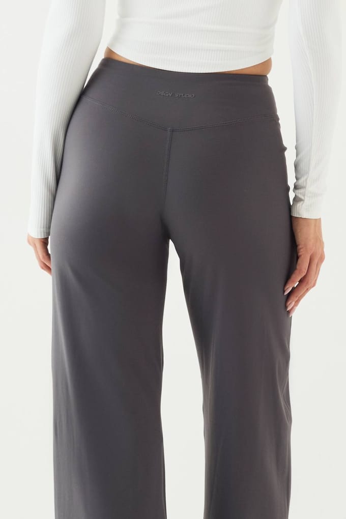 Dames DSGN Studio Ultra Sculpt Rechte Pijp Broek | Charcoal | Maat: 2XL