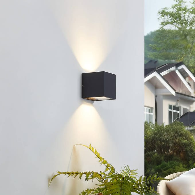 Lucande LED buiten wandlamp Merjem, 12 cm, omhoog/omlaag, IP54