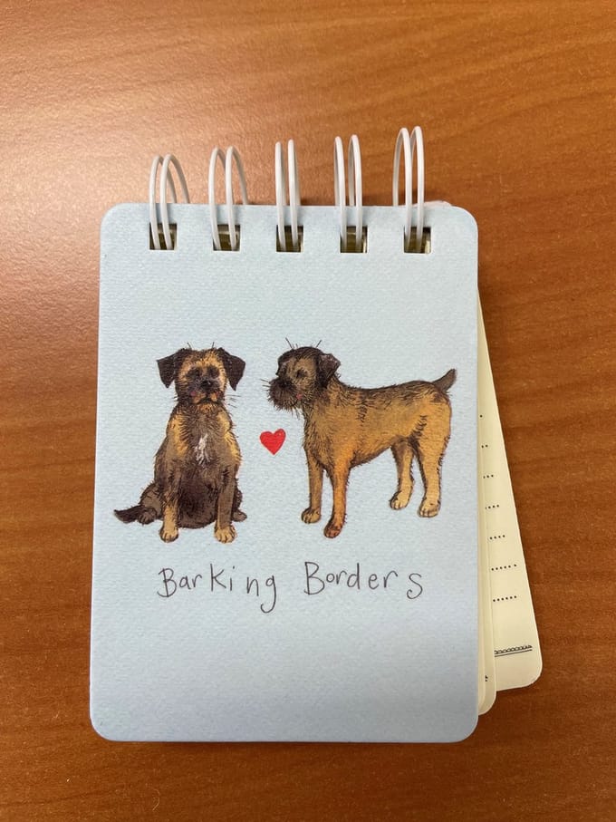 Alex Clark klein spiraal gebonden notitieblokje honden ~Barking Borders Small Spiral Bound Notepad'