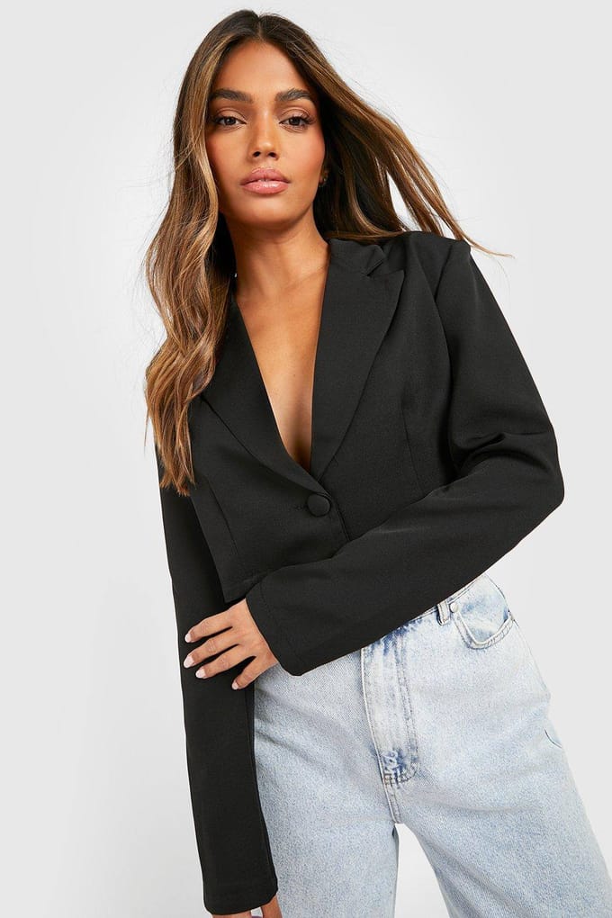 boohoo Dames Basic Woven Relaxed Fit Crop Blazer | Zwart | Maat: 36