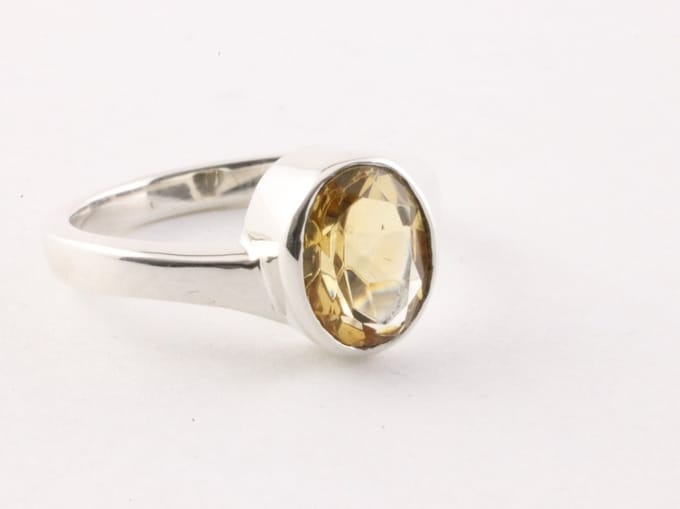 Zilveren ring met citrien - maat 16