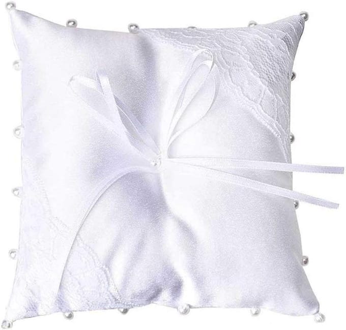 Bruidskussen Ring - Bruiloft Accessoire - Huwelijksdag Vieren - Met Parels - 17x17cm - Beige