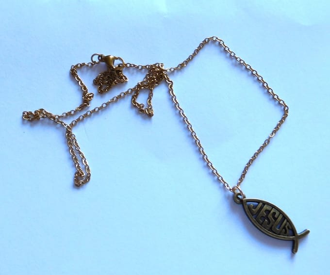 Ketting met hanger Jesus goudkleur.