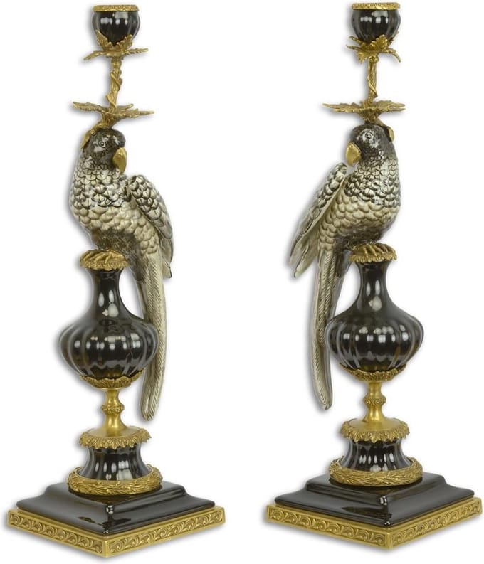 BRONZEN GEMONTEERDE PORSELEINEN PAPEGAAI KAARSENHOUDERS , SET VAN 2