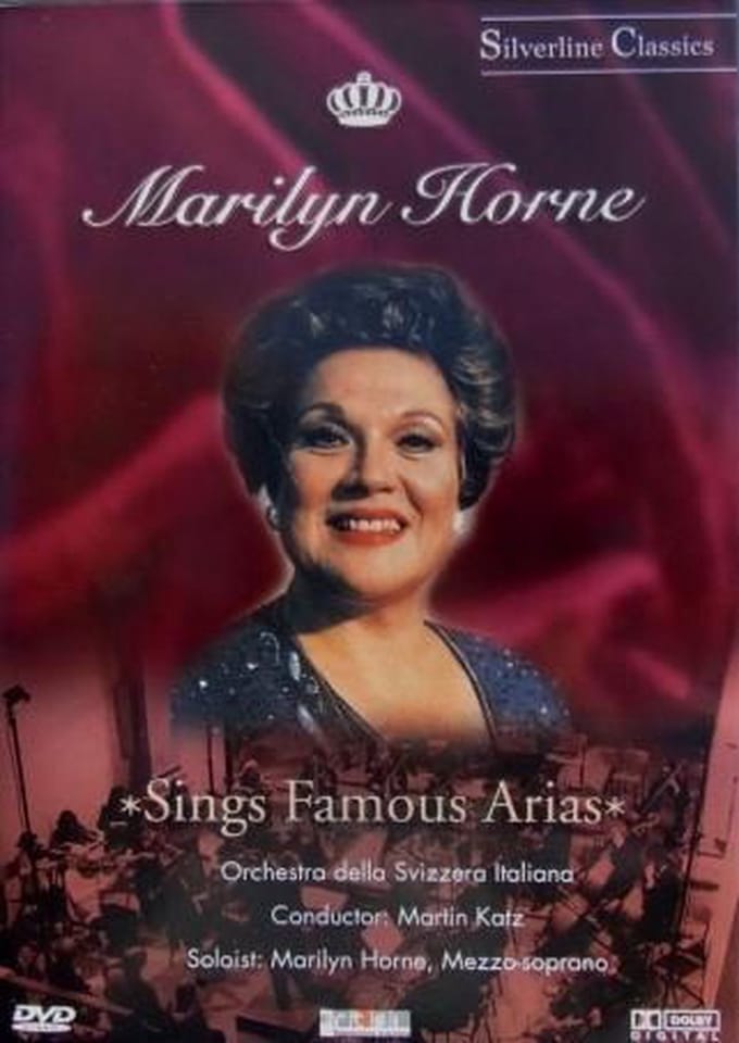 Sings Famous Arias