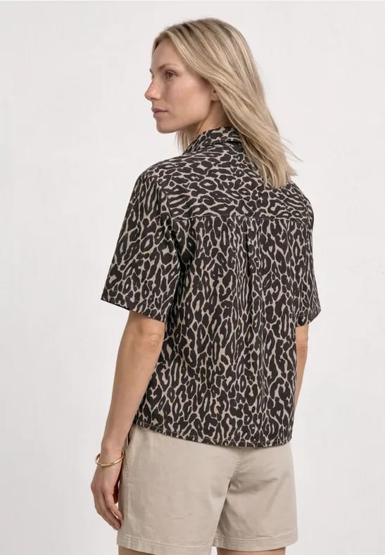 Overhemdblouse met korte mouwen, borstzak en print